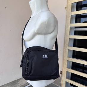 Lee shoulder bag