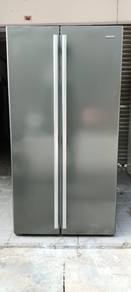 Jenama Electrolux 2 doors fridge side by side