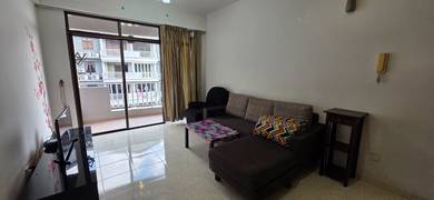 Condominium For Rent in Cheng Heights
