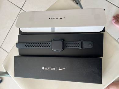 Apple Watch Series 7 Nike Edition 