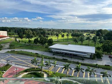 Condominium For Sale in Amverton Greens