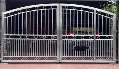 Stainless steel gate