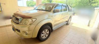 Toyota Hilux G in Kota Kinabalu, SBH