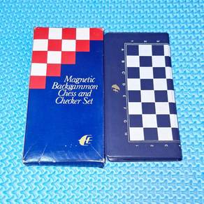 Vintage Malaysia Airlines MAS Magnetic Chess Set