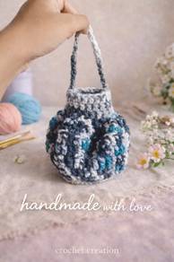 Handmade crochet mini pouch