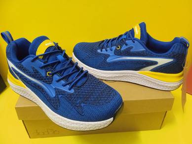 ITEM BARU_Kasut Sukan Running Shoes size 10uk