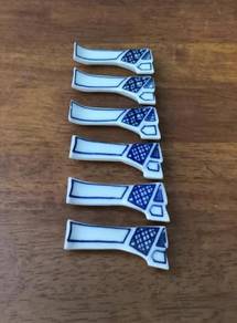 Vintage chopstick rest 6 blue white