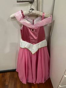 Disney Princess Aurora sleeping Beauty