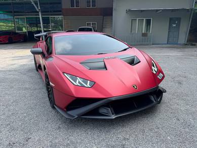 Lamborghini Huracan STO 640 PS V10 in Taman Tun Dr Ismail, KUL
