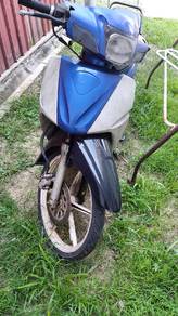 Suzuki RGV