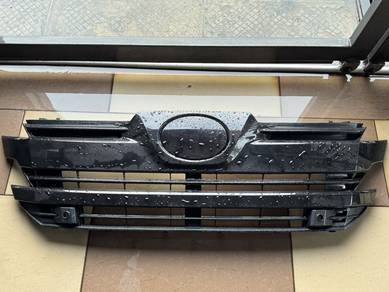 Toyota Vellfire AGH30 Front Bumper Grill With Logo