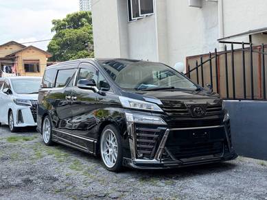 Toyota Vellfire GOLDEN EYES II in Pudu, KUL