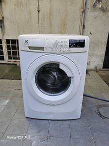 Electrolux 7.5kg front load washer mesin basuh