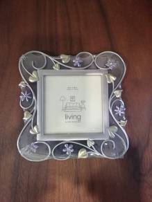 Gifts: Baby flowery photo frames