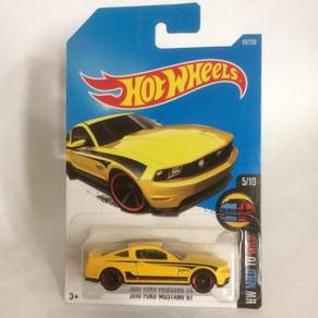 CFE31 Hot Wheels HW Mild to Wild 2010 Ford Mustang