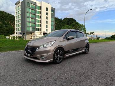 Peugeot 208 VTi ALLURE in Ipoh, PRK