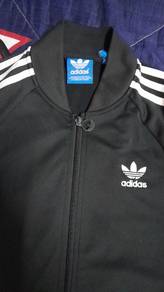 Baju track adidas