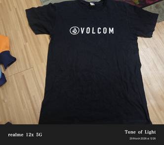vtg volcom shirt 