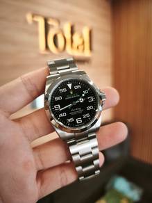Pre-owned 126900 
Rolex Airking 40mm 2024

⌚