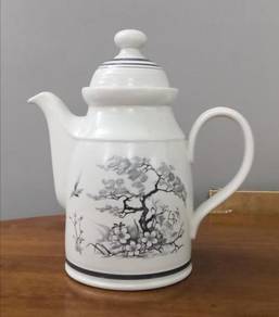 Teko Royal Doulton Asian Dawn teapot