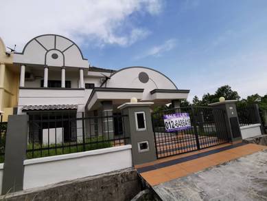 Semi-Detached House For Rent in Ayer Keroh,MLK