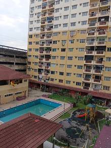 Condominium For Sale in Laksamana Puri Condominium