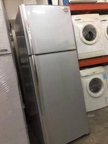 Toshiba Peti Sejuk Ais 2 doors fridge Refrigerator