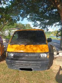 Toyota Hiace in Puncak Alam, SGR