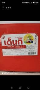 ice box 10.5L +  4 frozen pax 900ml each