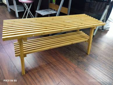 Almari Pameran Pine Mcm Baru