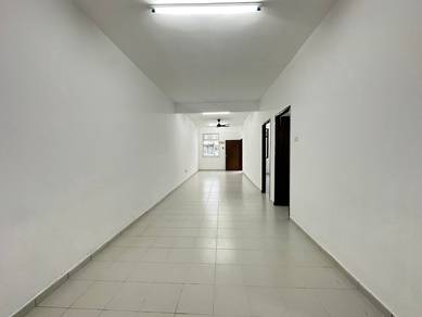 Townhouse For Sale in Senai,JHR