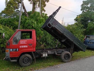 Toyota Dyna Tripper 1ton Lori. for sale.