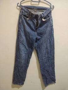 Uniqlo jeans size 26 for kids