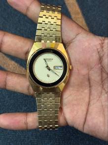 Vintage 1981 Citizen Crystron Quartz Watch