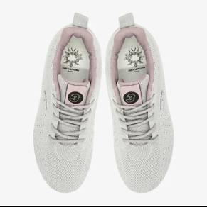 Dr Cardin Breathable lace up sneaker