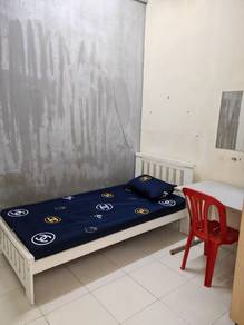 Room in Shah Alam, SGR