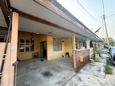 1-storey Terraced House For Sale in Chukai,TRG