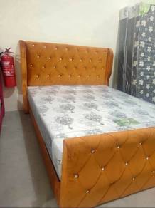 katil Chesterfield frame