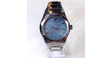 Girard Perregaux Laureato 42mm 81010-11