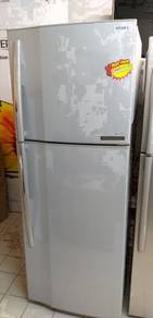 TOSHIBA 720L BIG Refrigerator GR72JL8K - terpakai