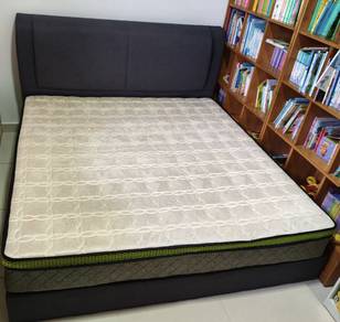 Katil King Size Bed Frame only
