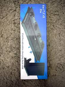 PS4 Pro Stand with heatsink and charging dock