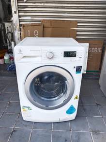 Electrolux combo 2in1 washer dryer 7/5kg
