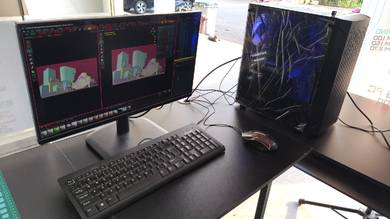 Custom pc + monitor 22" + mouse & keyboard