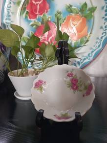 MADE IN JAPAN Ceramic FLORA Sauce Bowl 13 x 8 cm