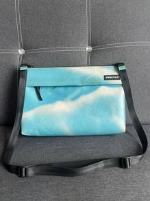 Freitag F553 Lou