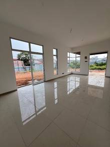 Semi-Detached House For Sale in Bukit Rambai,MLK