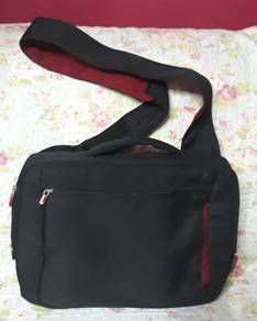 Authentic Belkin Messenger Bag/Sling Bag