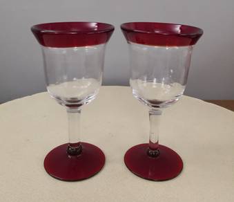 Red edge footed glass 2