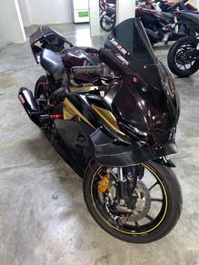 Yamaha R15